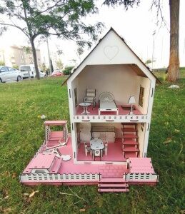 Bahçeli Ahşap Barbie Oyun Evi